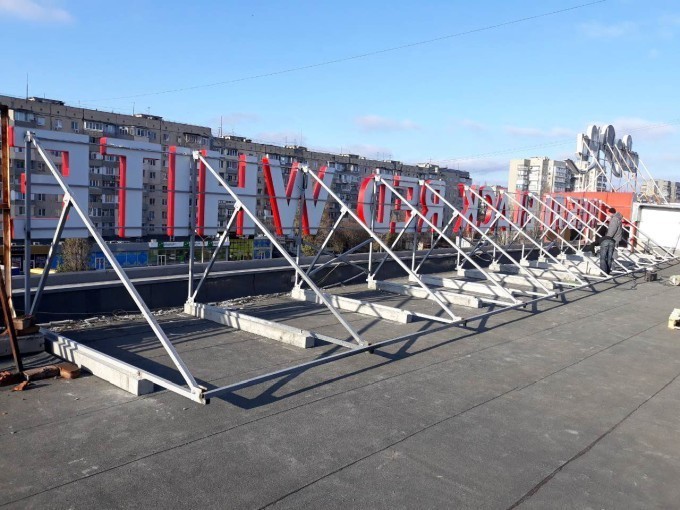 Крышные рекламные конструкции