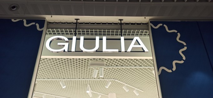 Светящиеся буквы из нержавейки