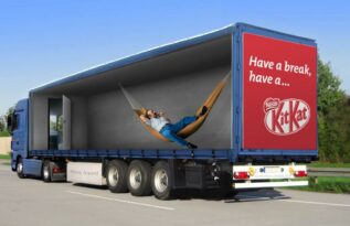 Реклама на машине